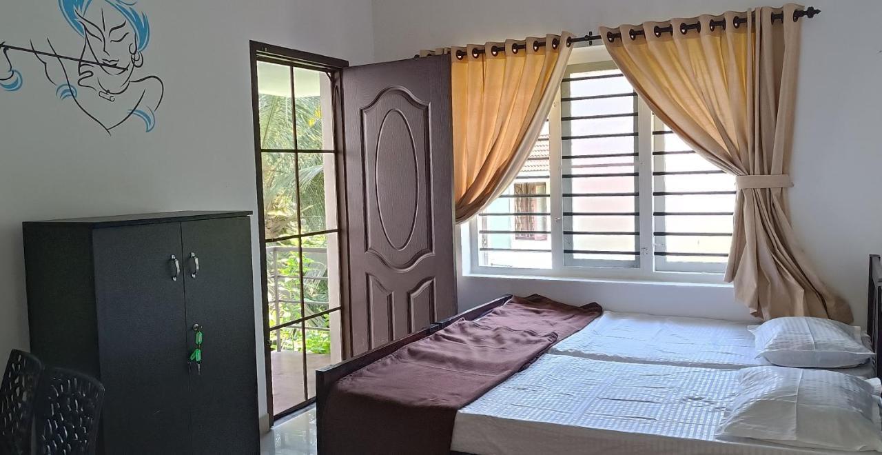 Prakriti Homestay Fortkochi Air Conditioned Rooms 외부 사진