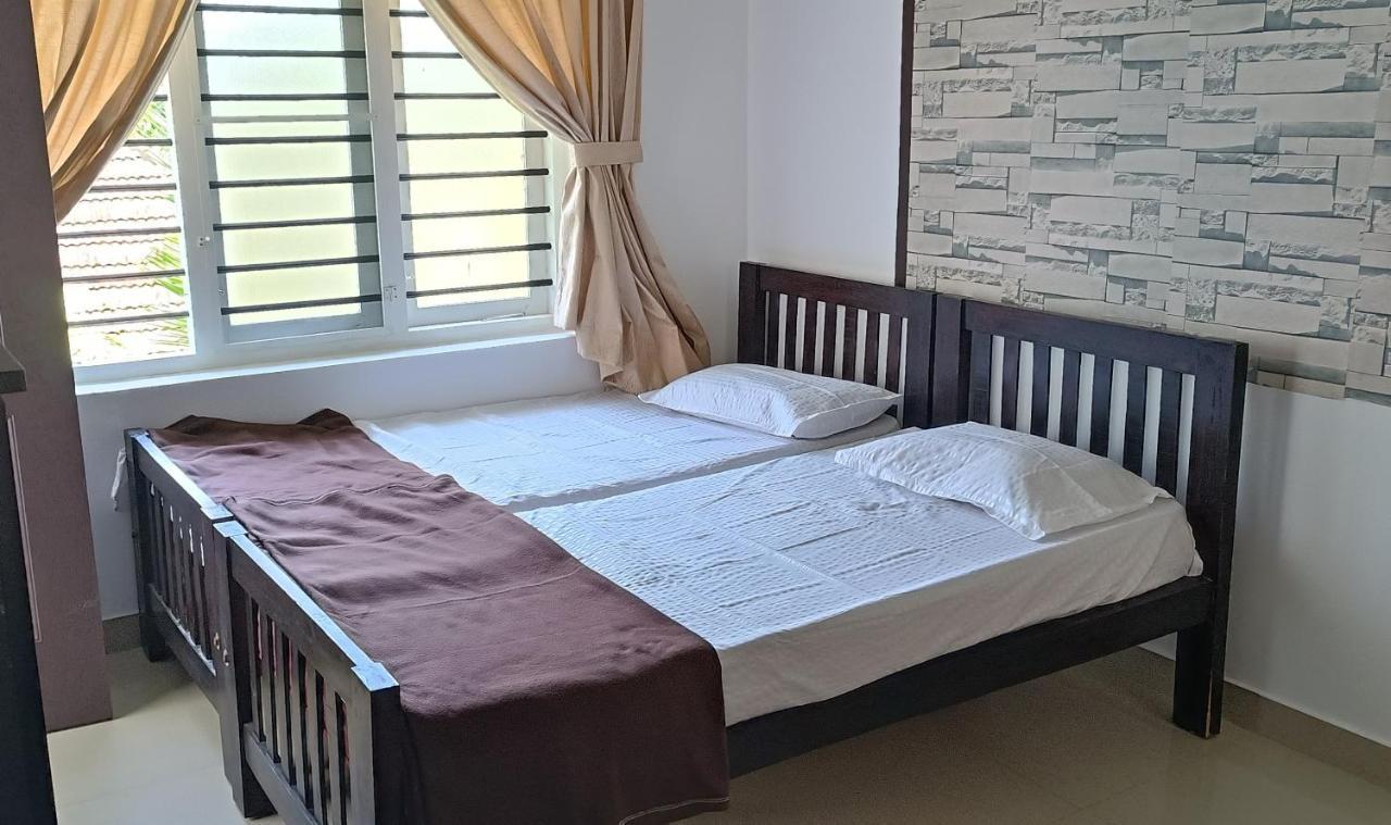 Prakriti Homestay Fortkochi Air Conditioned Rooms 외부 사진